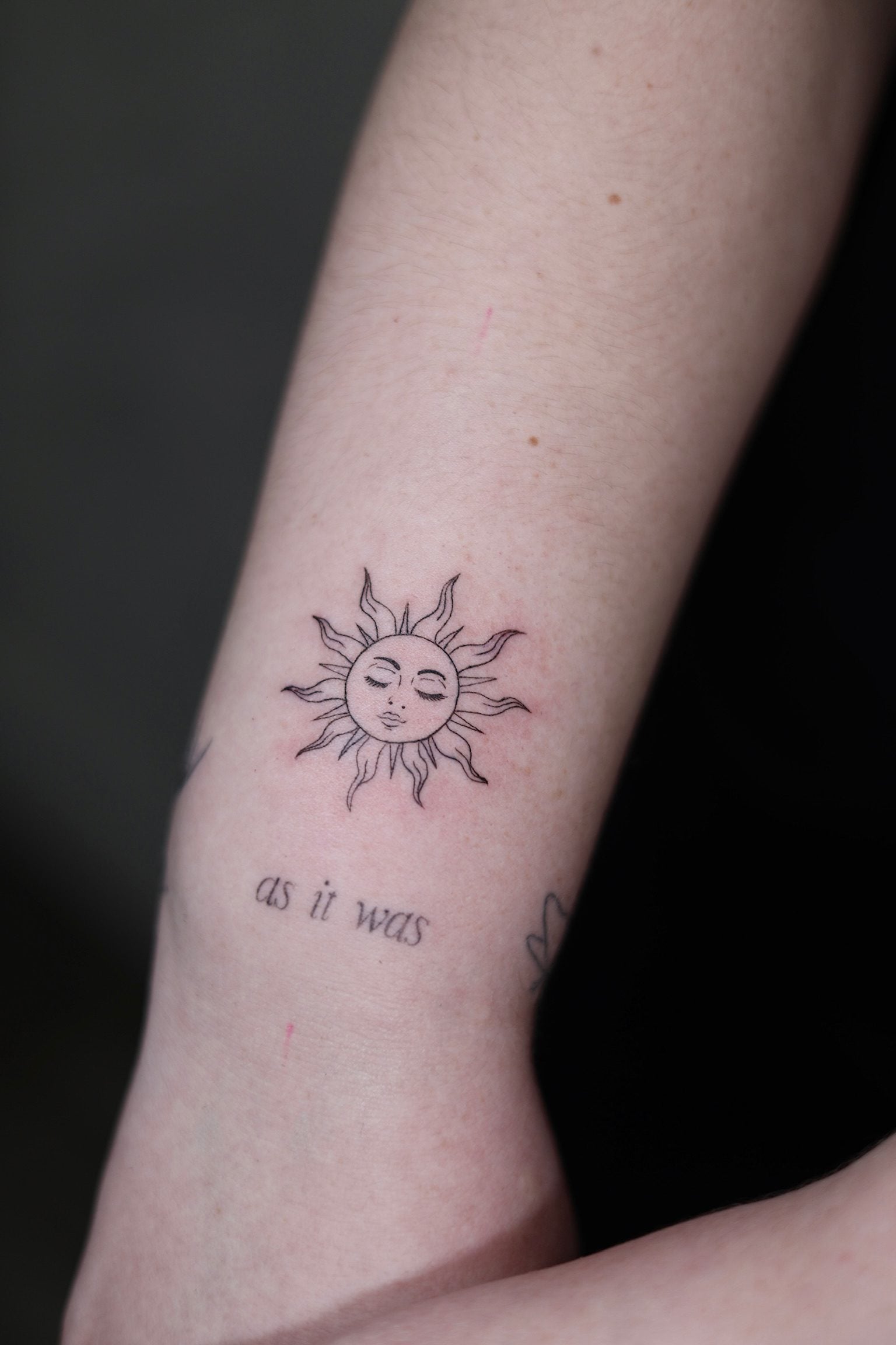 how much to tip tattoo artist NYC